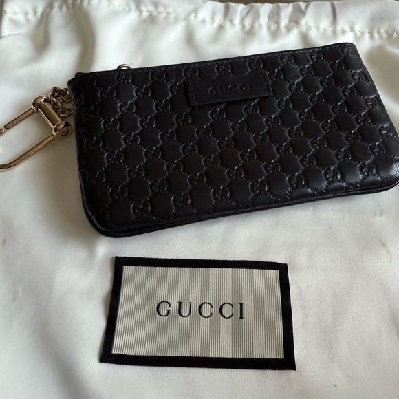 Authentic Gucci coin key wallet pouch. Black leather. Made in Italy - Picture 2 of 11